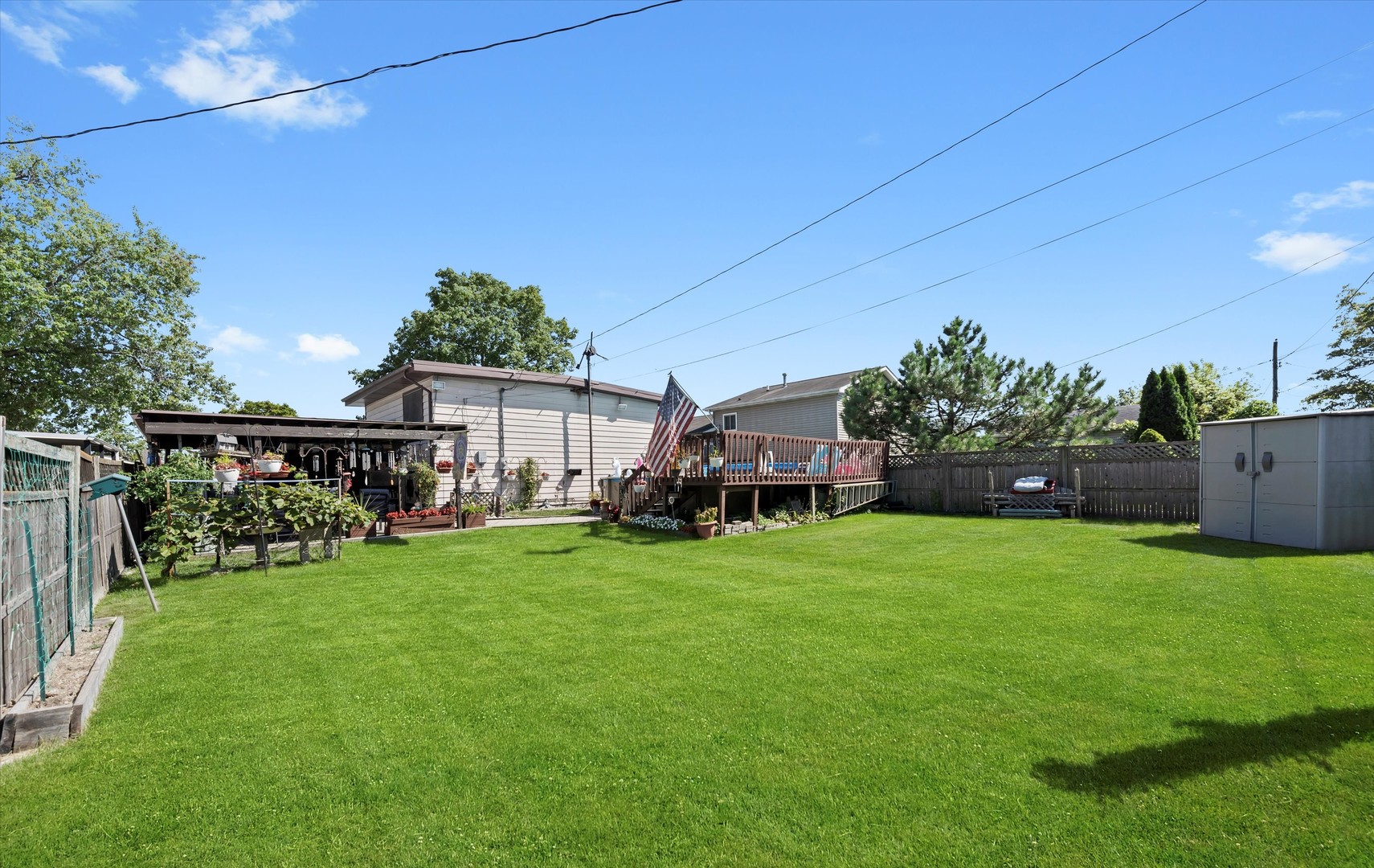 3216 Emerald Avenue, Steger, IL 60475