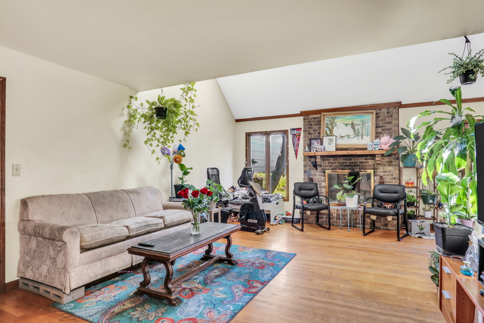 3947 Blackstone Avenue, Gurnee, IL 60031