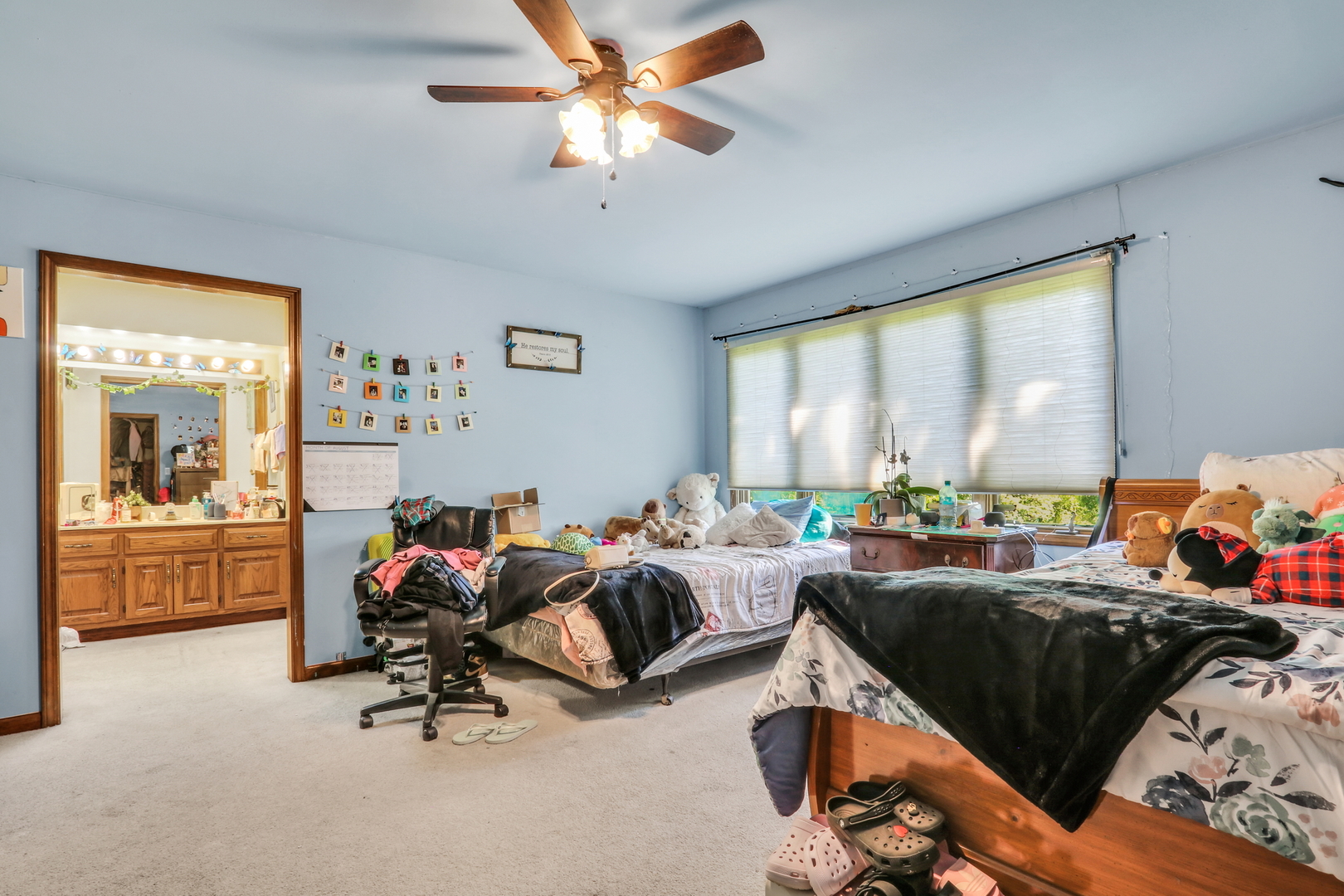 3947 Blackstone Avenue, Gurnee, IL 60031