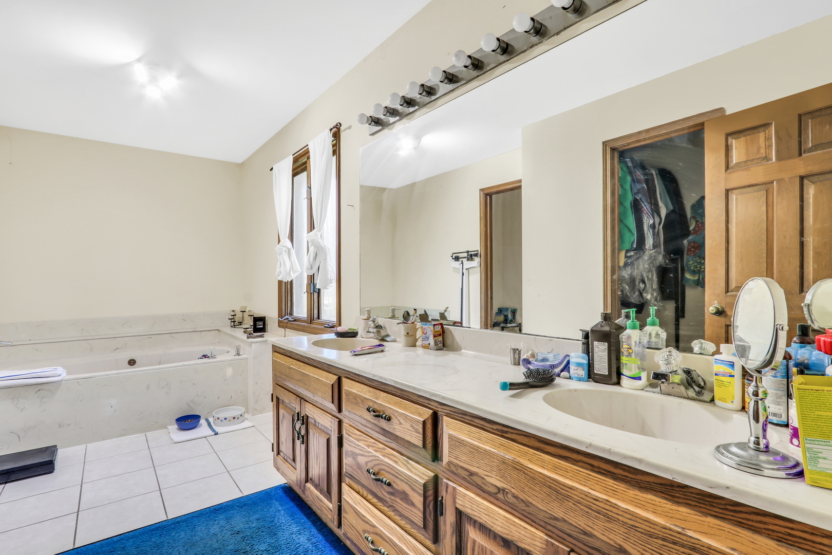 3947 Blackstone Avenue, Gurnee, IL 60031