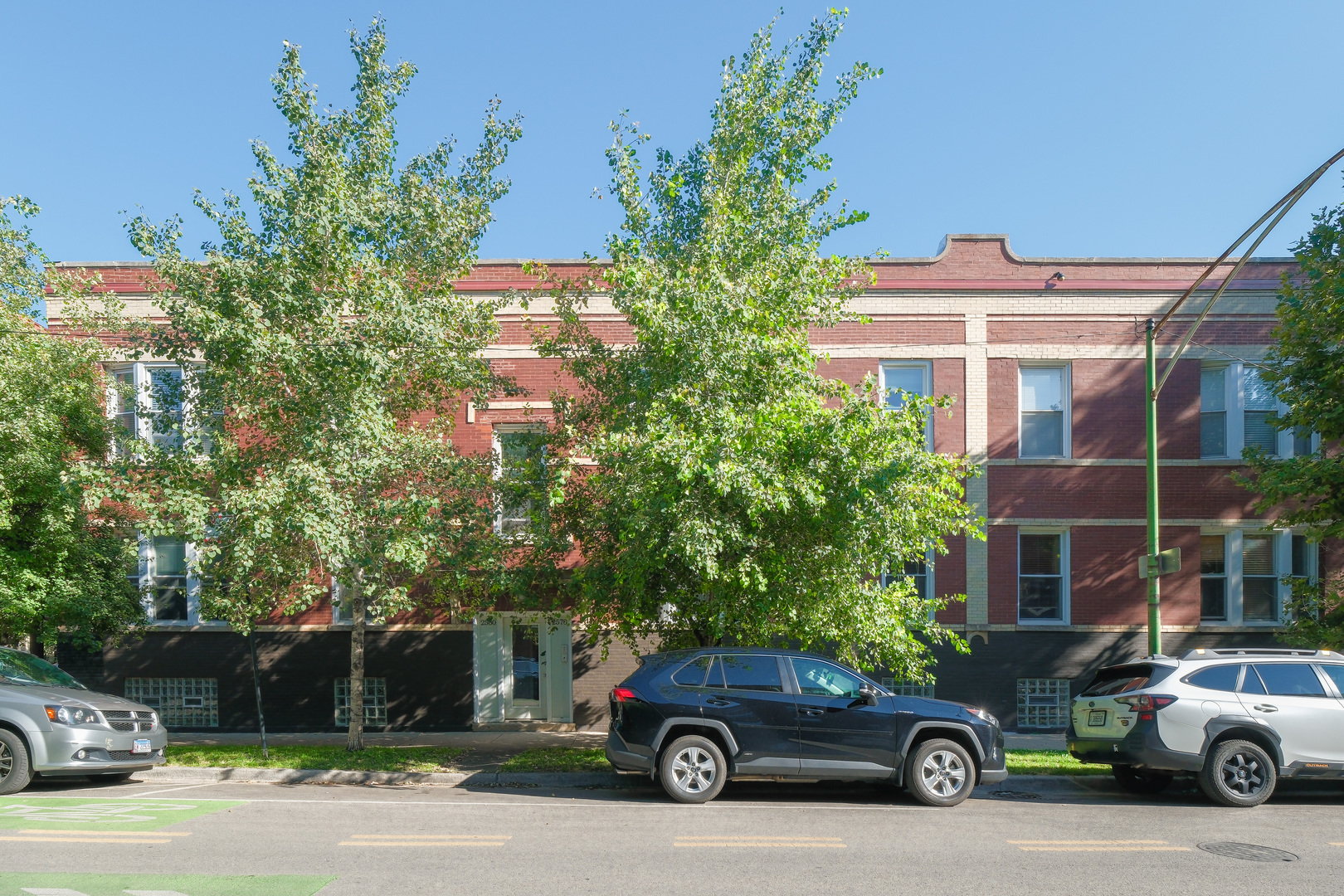 2578 W Lyndale Street #2, Chicago, IL 60647
