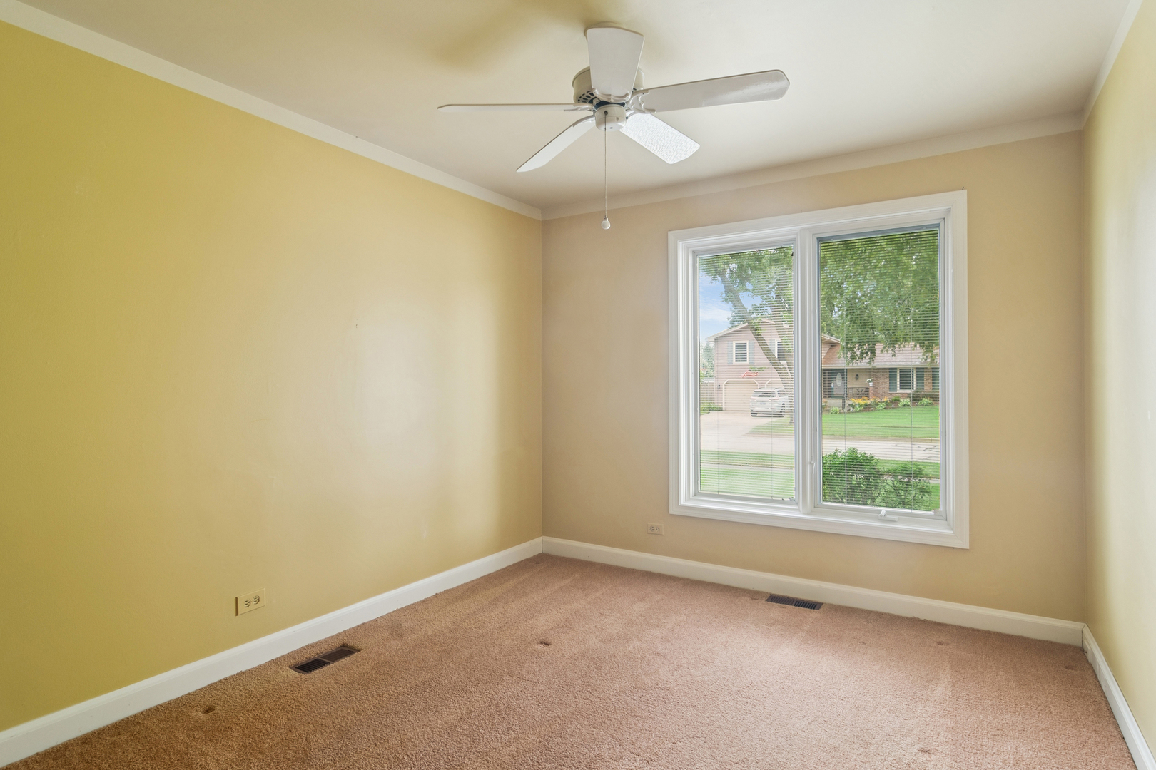 260 Bedford Lane, Bloomingdale, IL 60108