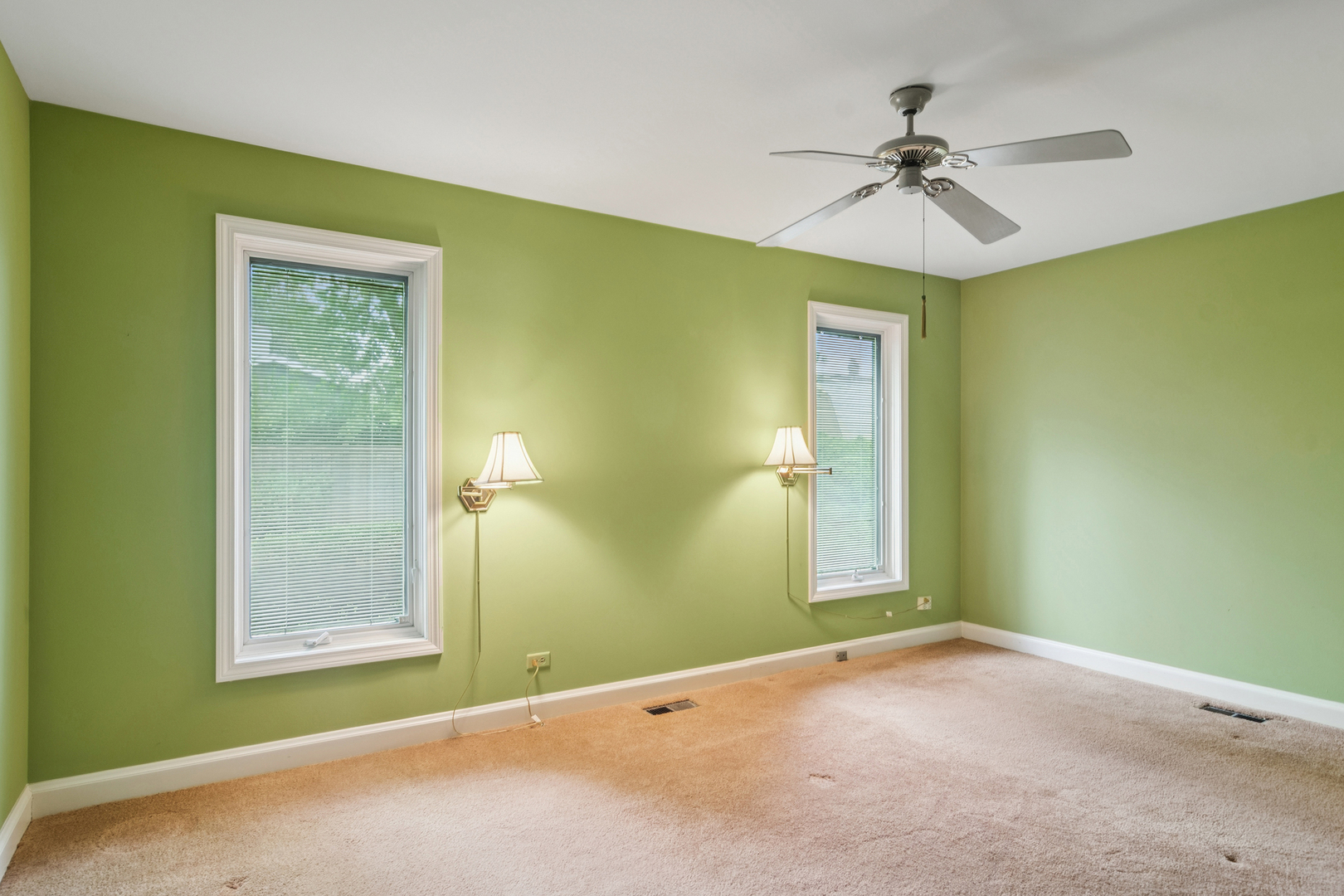 260 Bedford Lane, Bloomingdale, IL 60108