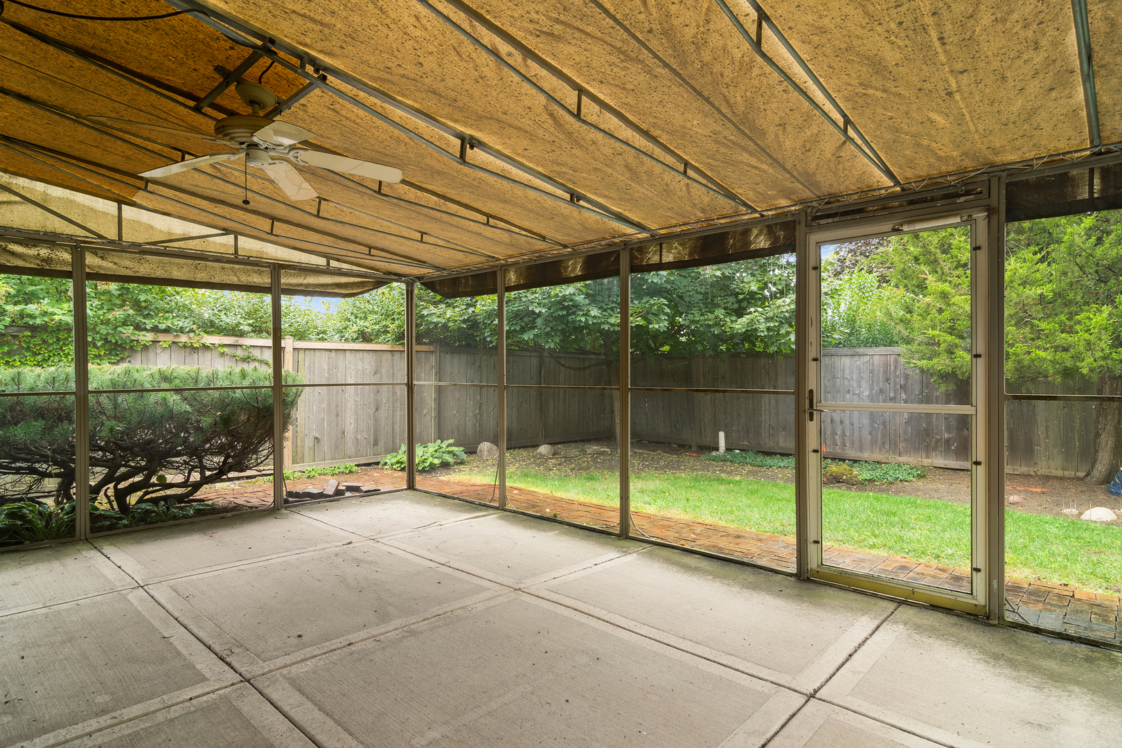 260 Bedford Lane, Bloomingdale, IL 60108