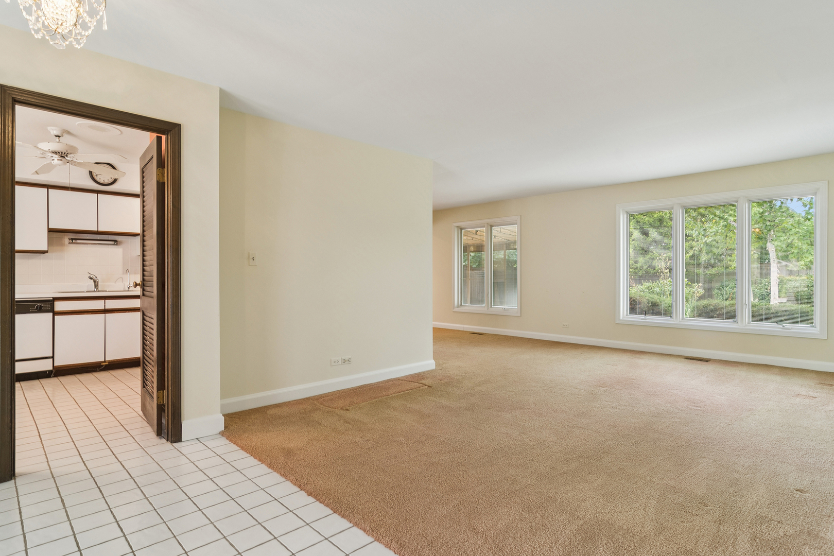 260 Bedford Lane, Bloomingdale, IL 60108
