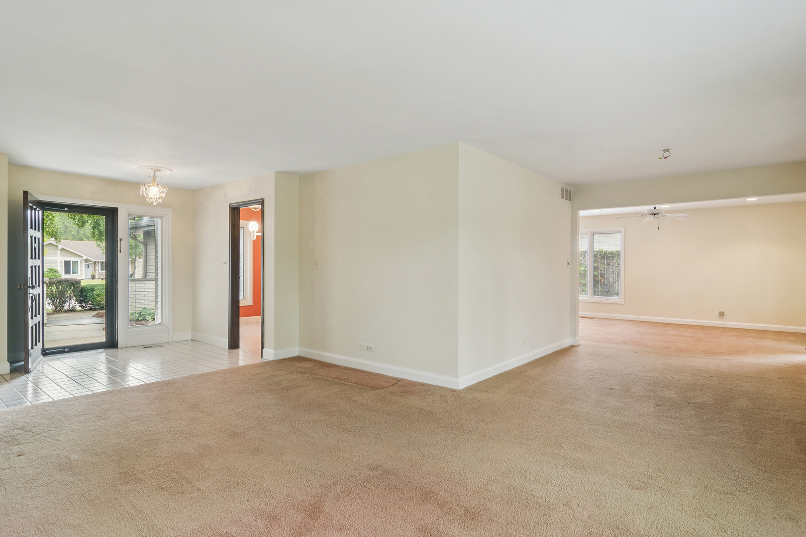 260 Bedford Lane, Bloomingdale, IL 60108