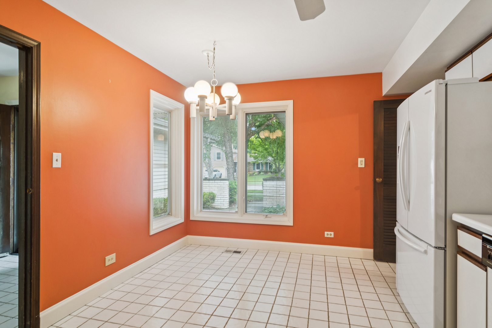 260 Bedford Lane, Bloomingdale, IL 60108