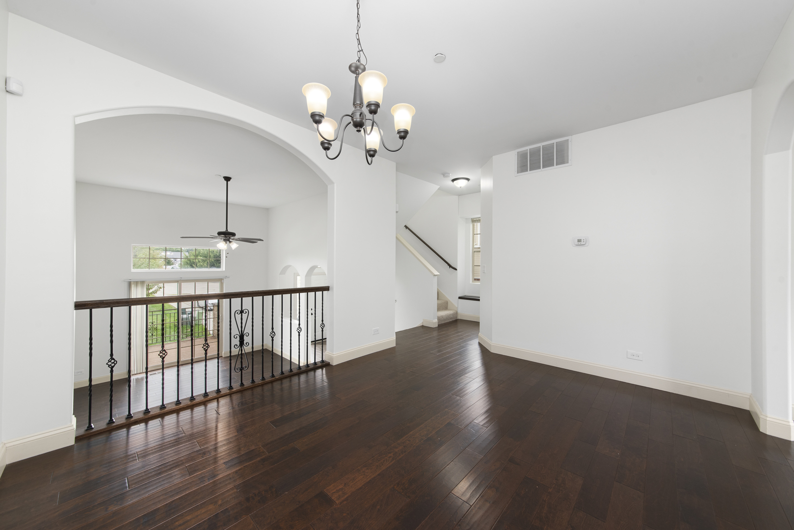 1502 Lakeridge Court, Mundelein, IL 60060