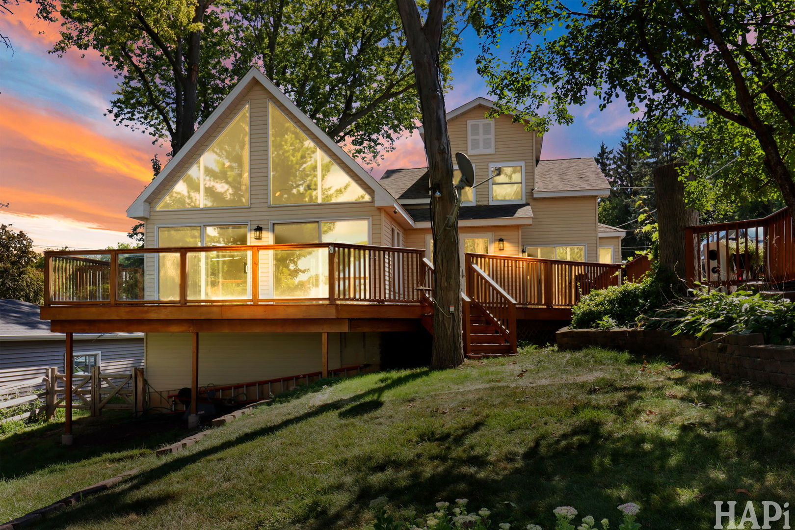 36 N Lake Avenue, Fox Lake, IL 60020