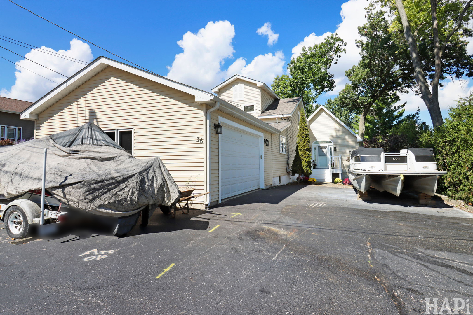 36 N Lake Avenue, Fox Lake, IL 60020