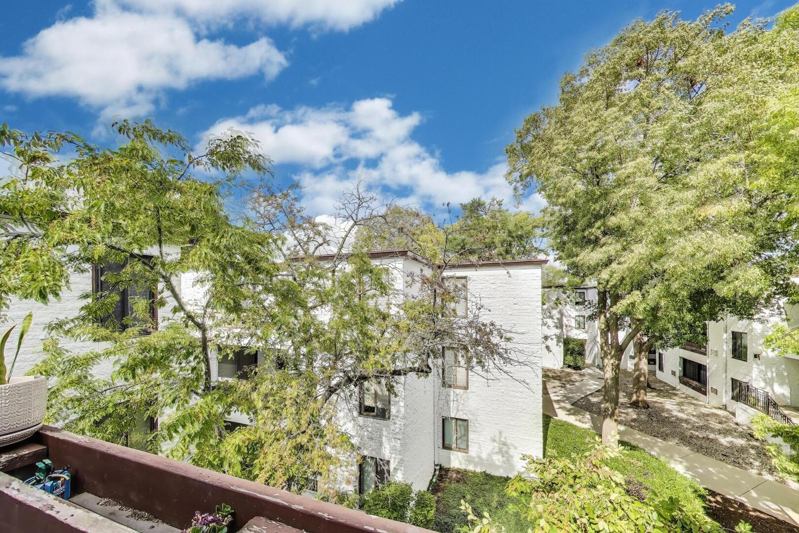 354 W Miner Street #3A, Arlington Heights, IL 60005