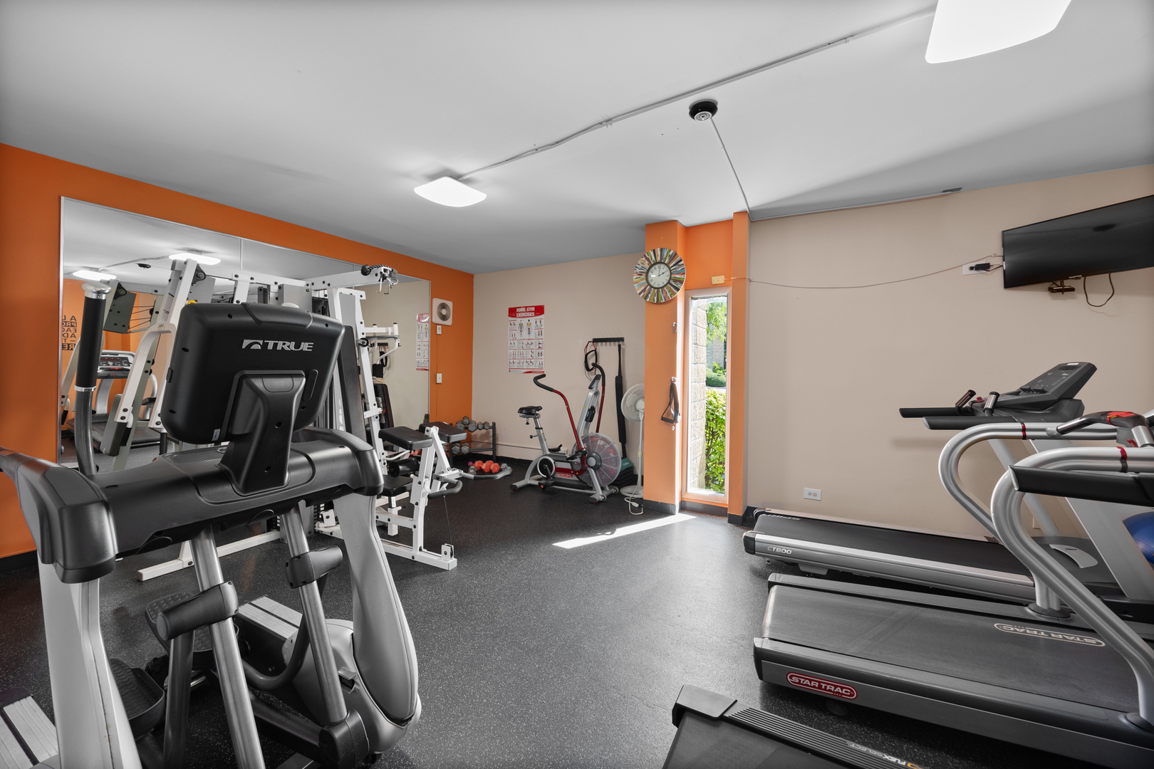 5400 Astor Lane #306, Rolling Meadows, IL 60008