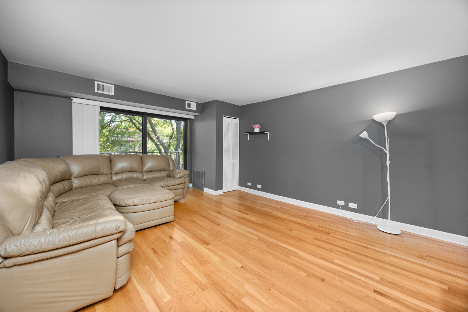 5400 Astor Lane #306, Rolling Meadows, IL 60008