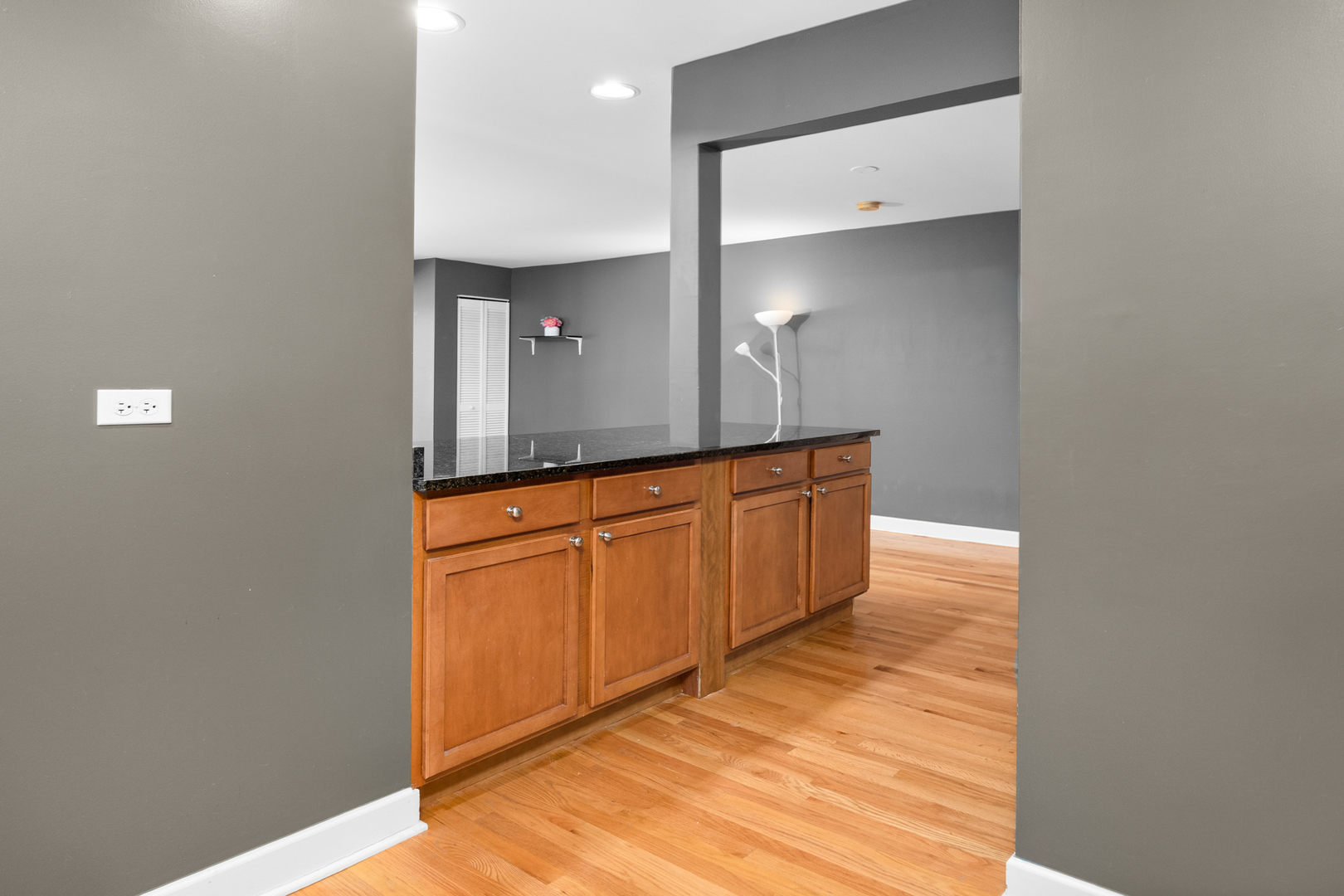 5400 Astor Lane #306, Rolling Meadows, IL 60008