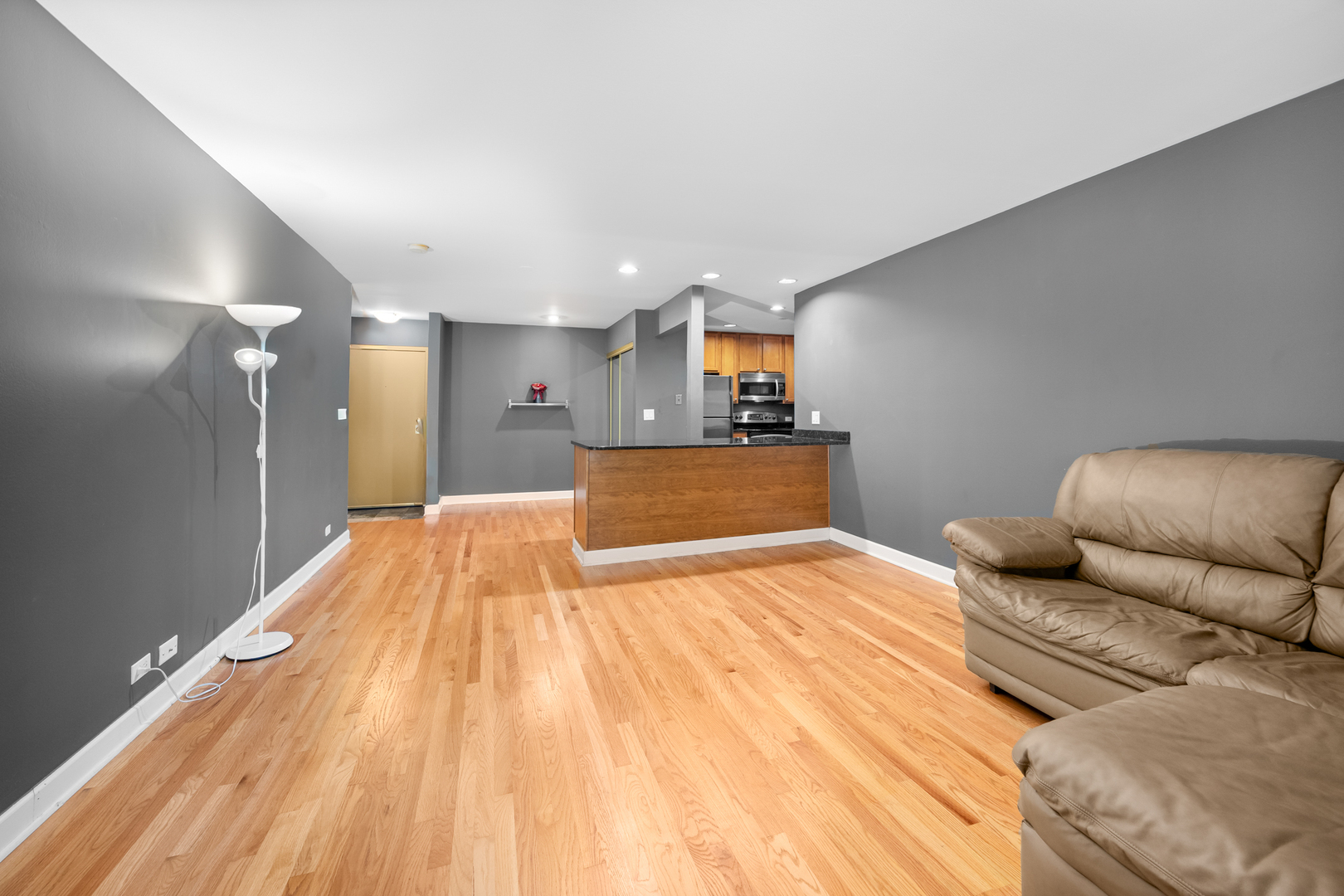 5400 Astor Lane #306, Rolling Meadows, IL 60008