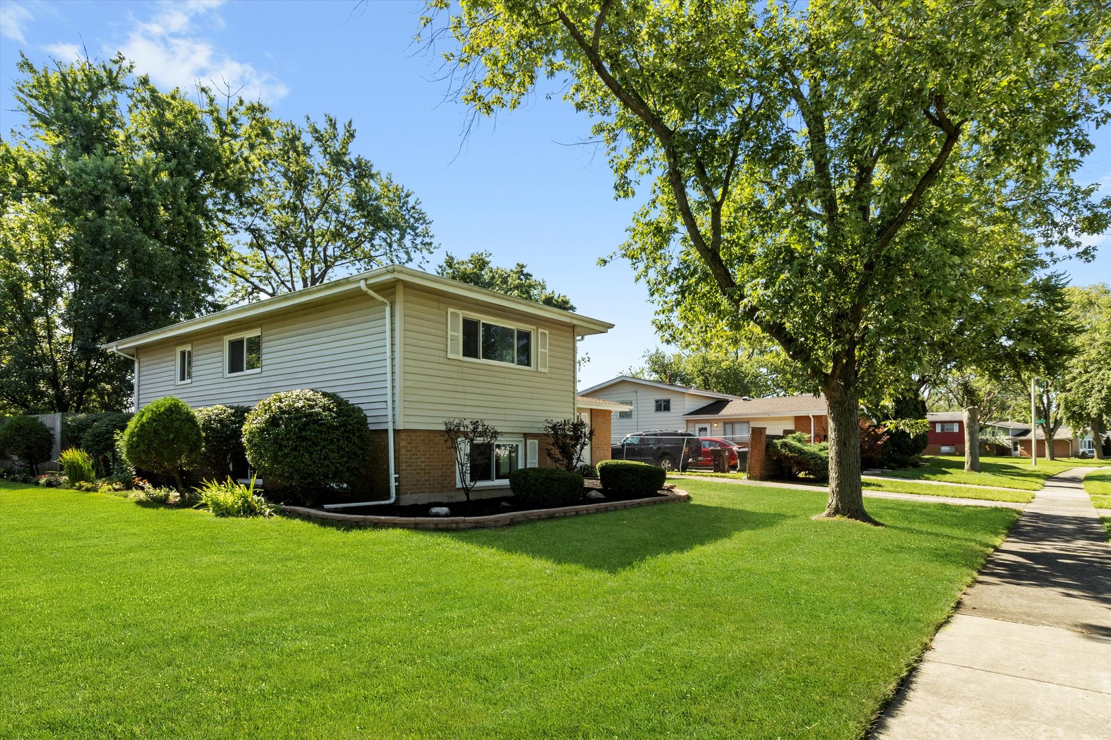 325 Indiana Street, Park Forest, IL 60466