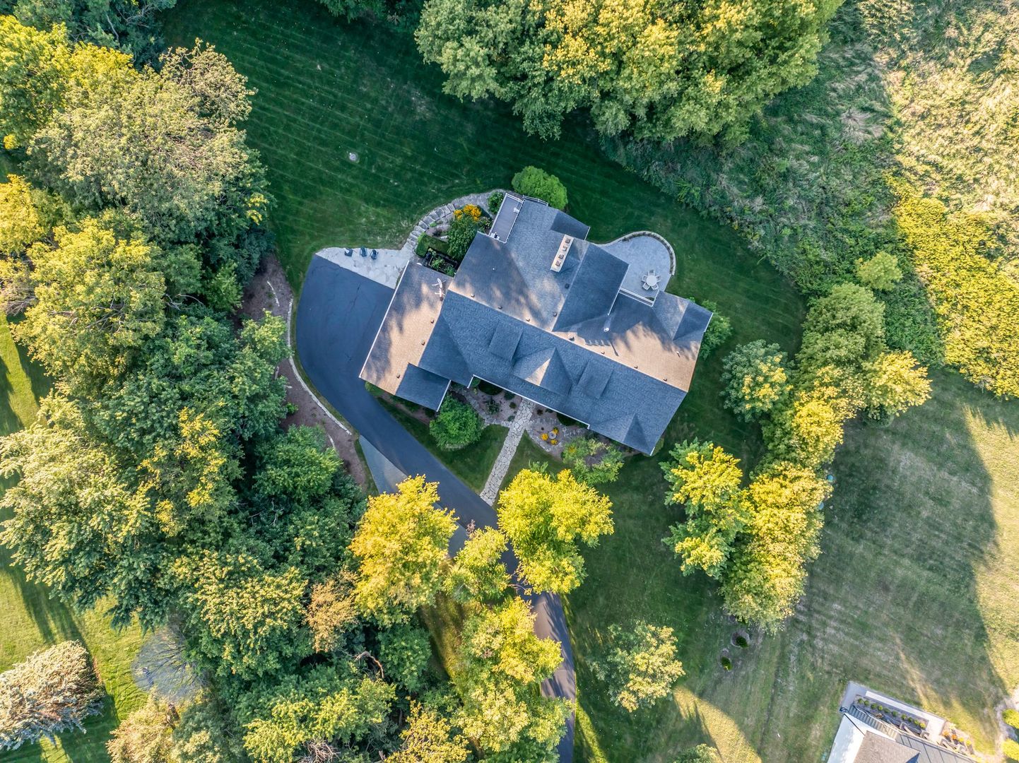 7 Anne Court, Hawthorn Woods, IL 60047