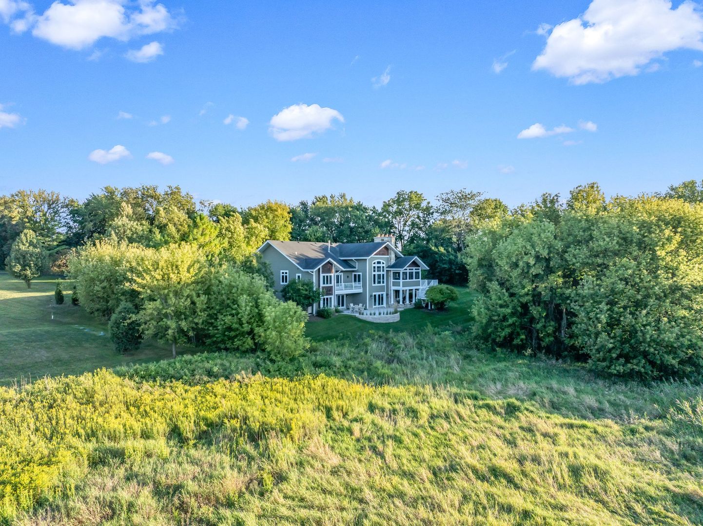 7 Anne Court, Hawthorn Woods, IL 60047