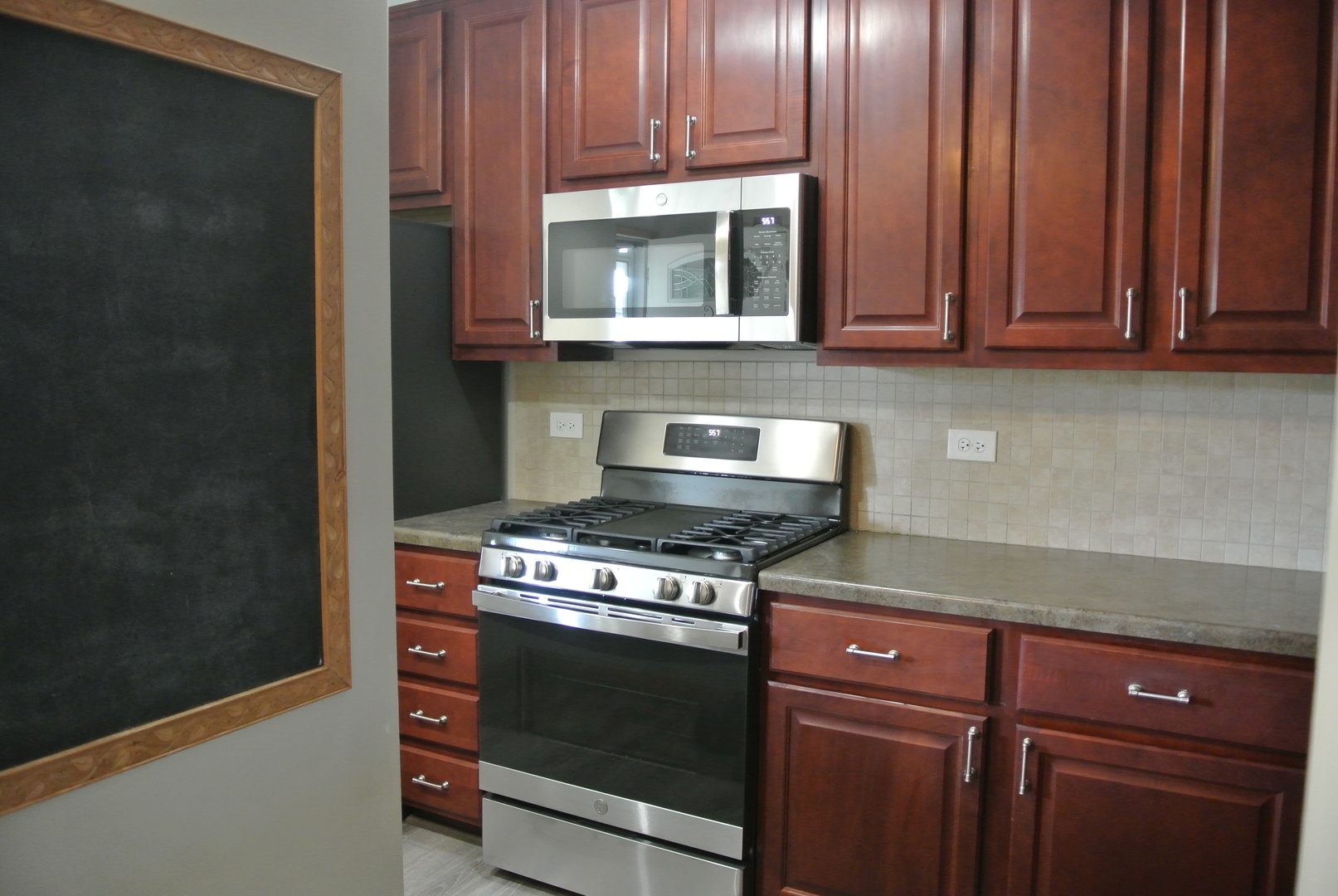 118 Colonial Parkway #C, Yorkville, IL 60560