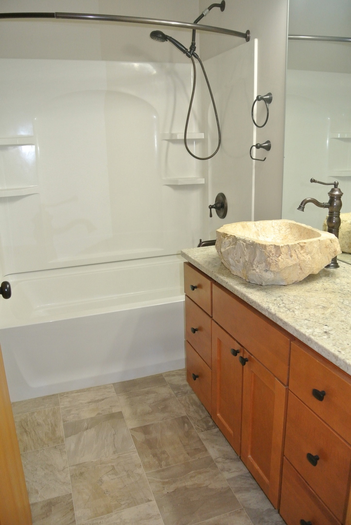 118 Colonial Parkway #C, Yorkville, IL 60560