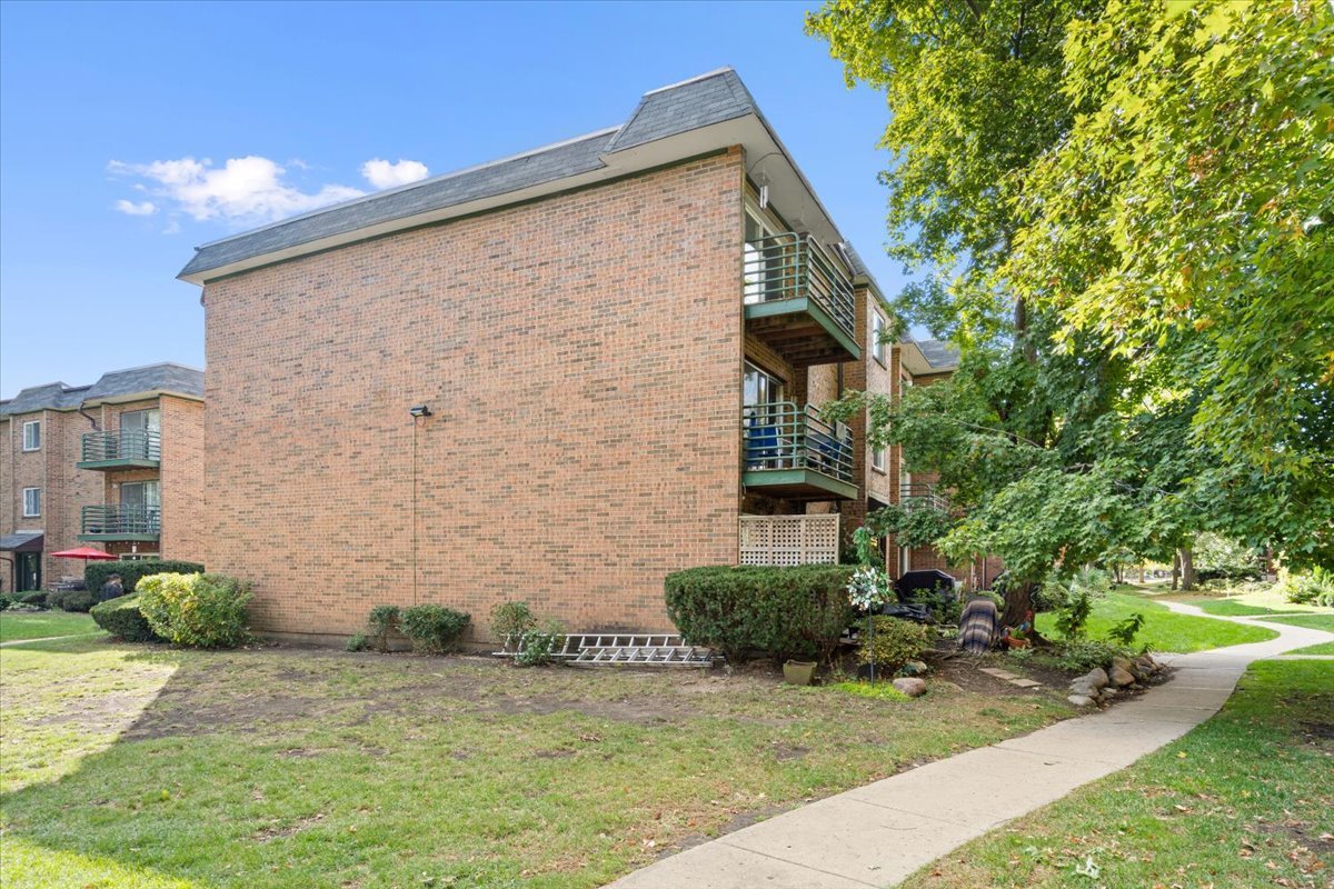 928 Casey Court #5, Schaumburg, IL 60173