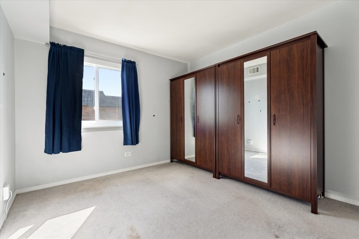 928 Casey Court #5, Schaumburg, IL 60173
