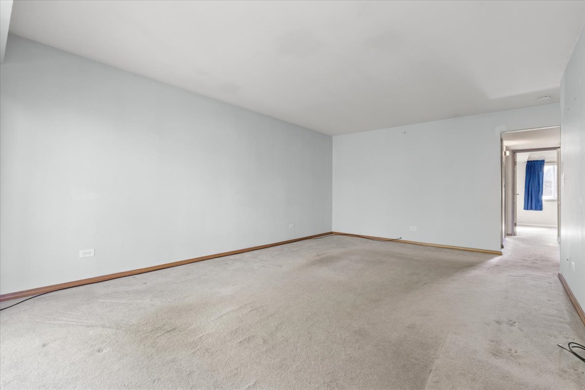 928 Casey Court #5, Schaumburg, IL 60173