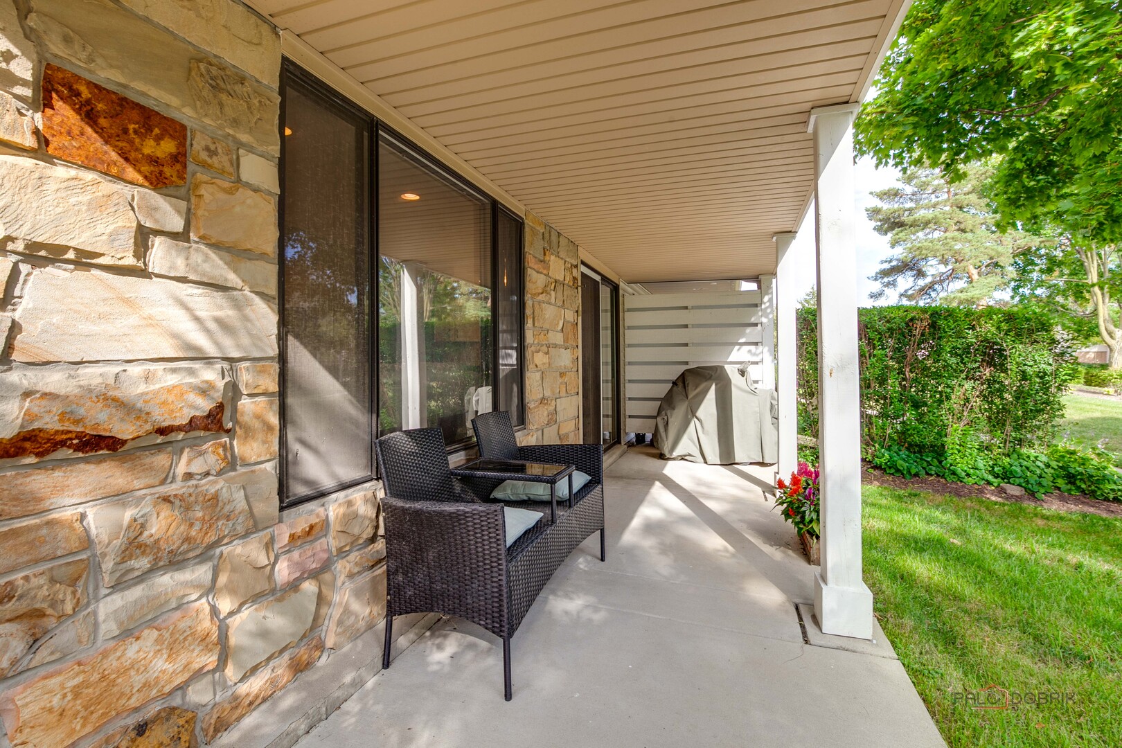 365 Jefferson Court, Vernon Hills, IL 60061