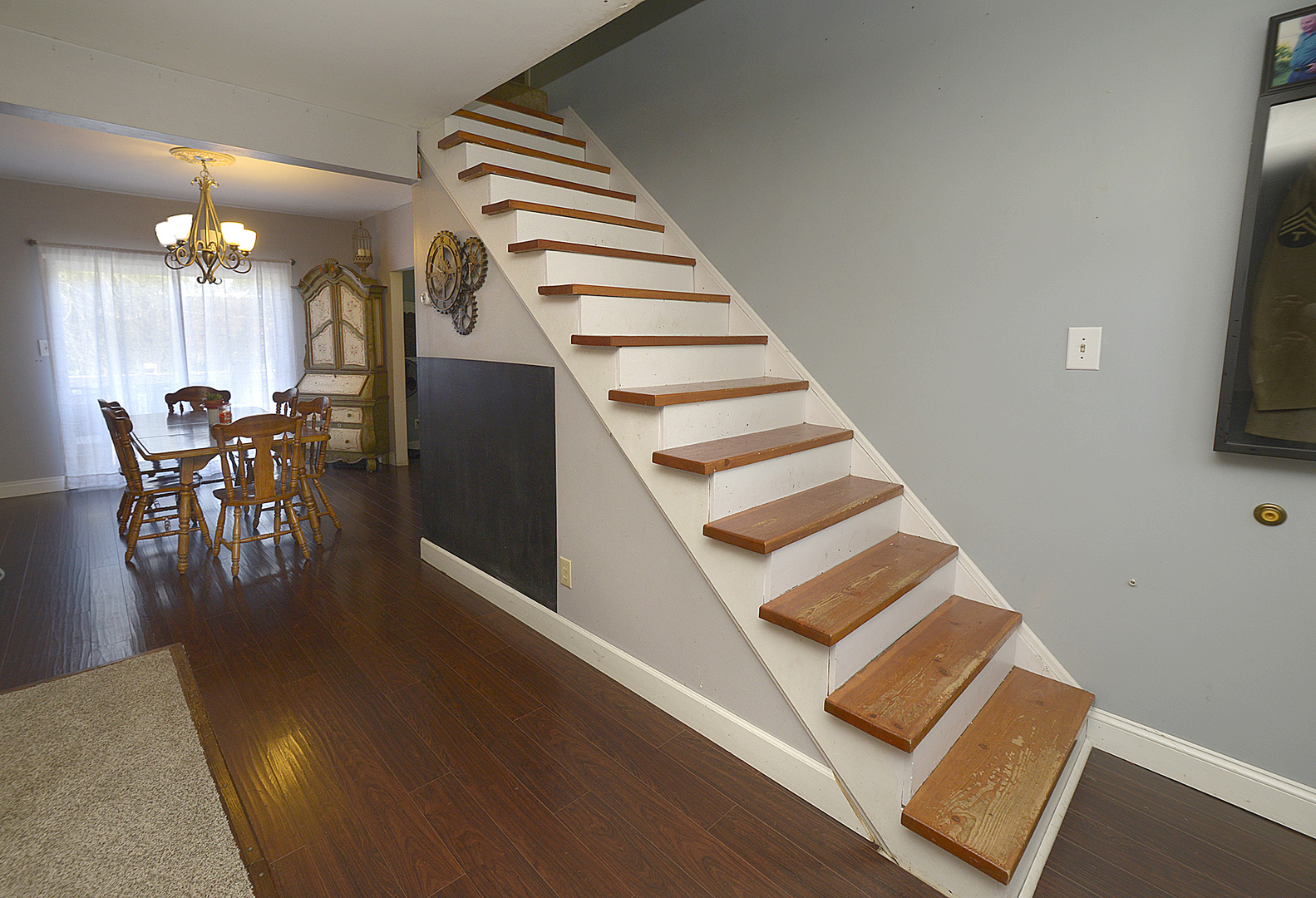 207 E Lincoln Street, Seneca, IL 61360