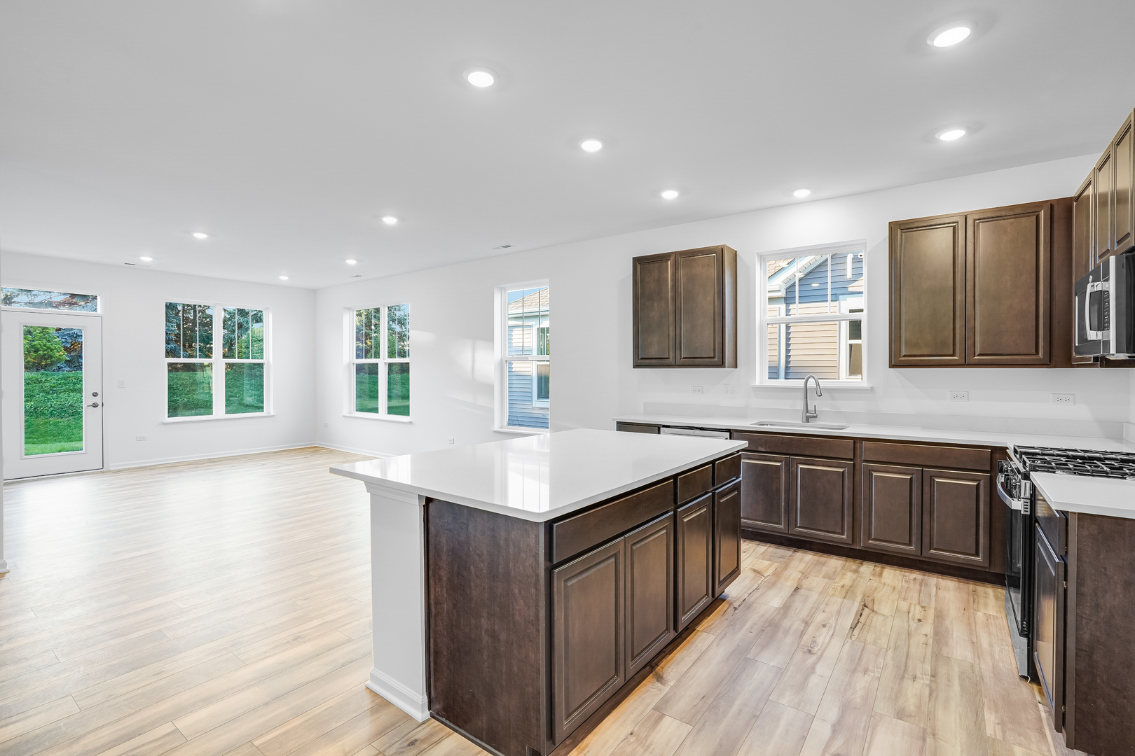 12241 Barcroft Circle, Huntley, IL 60142