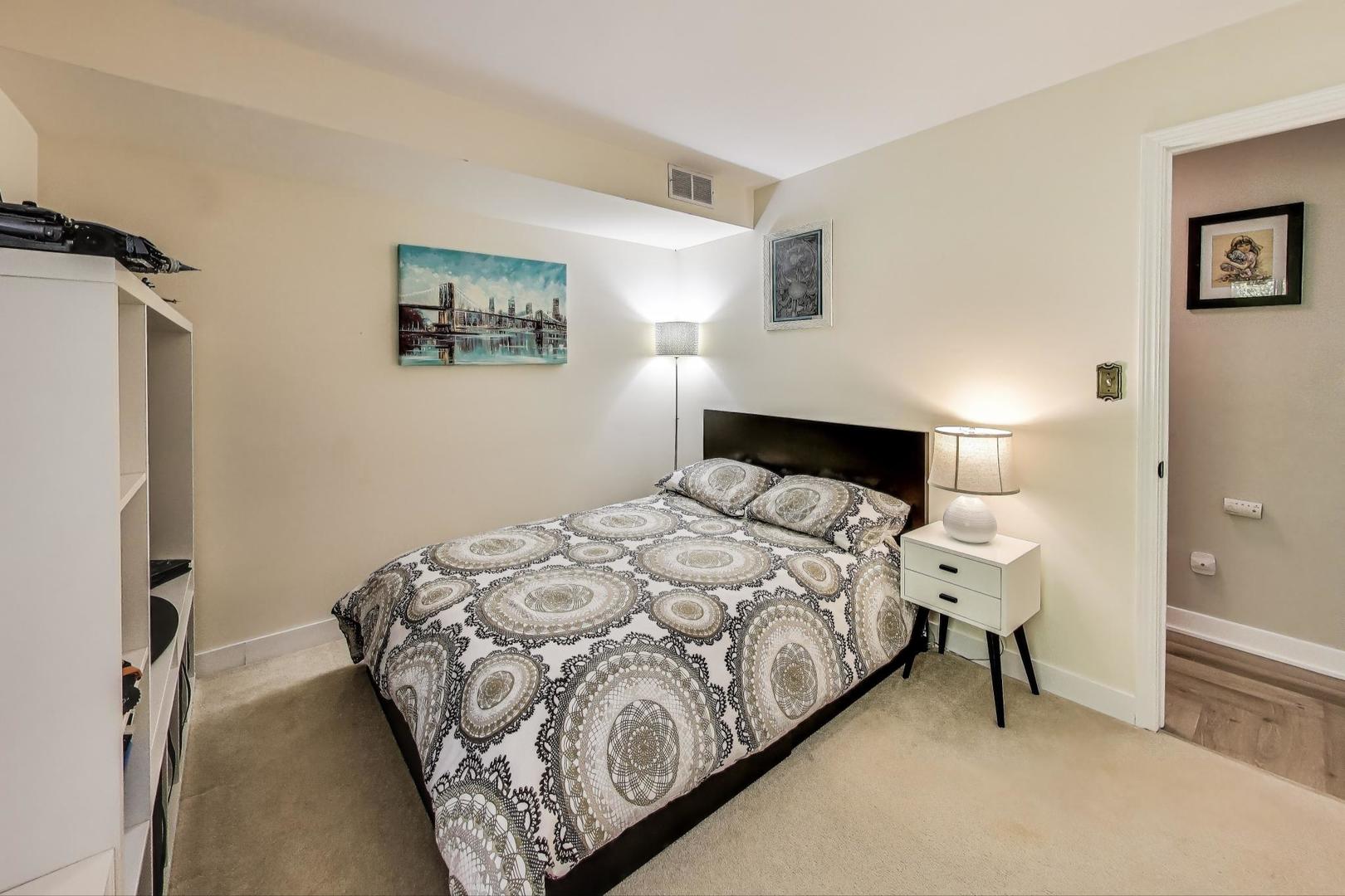 5836 Doe Circle #1-1, Westmont, IL 60559