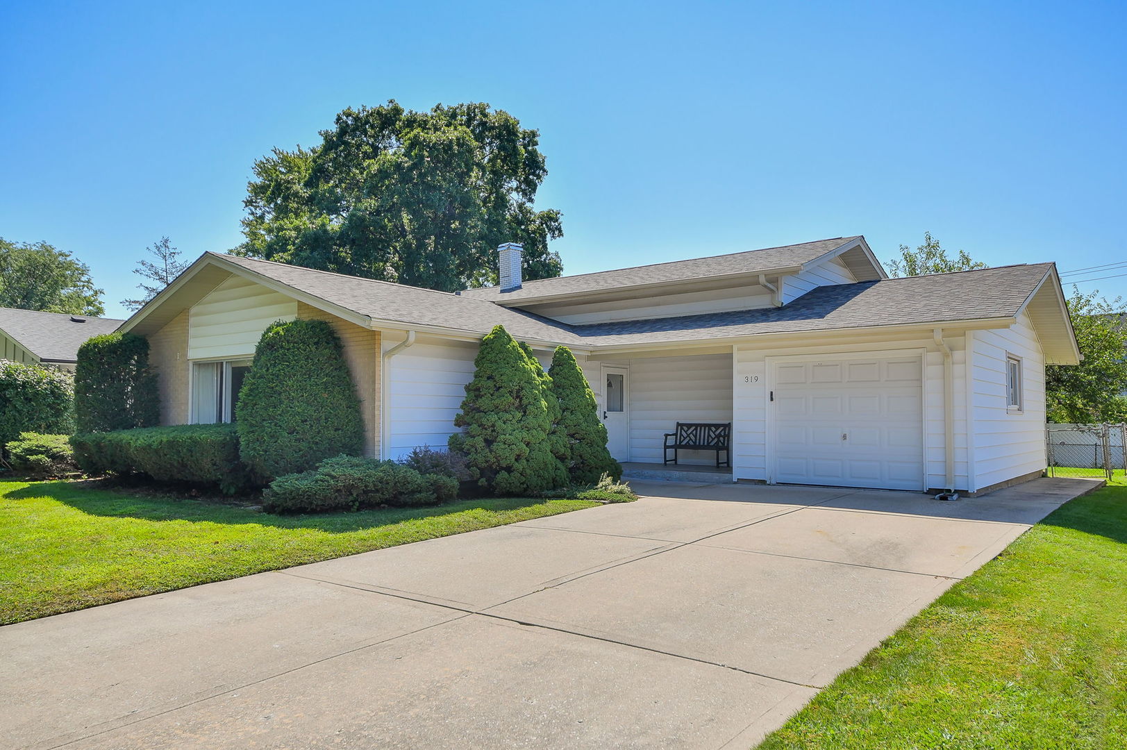 319 W Edson Place, Lombard, IL 60148