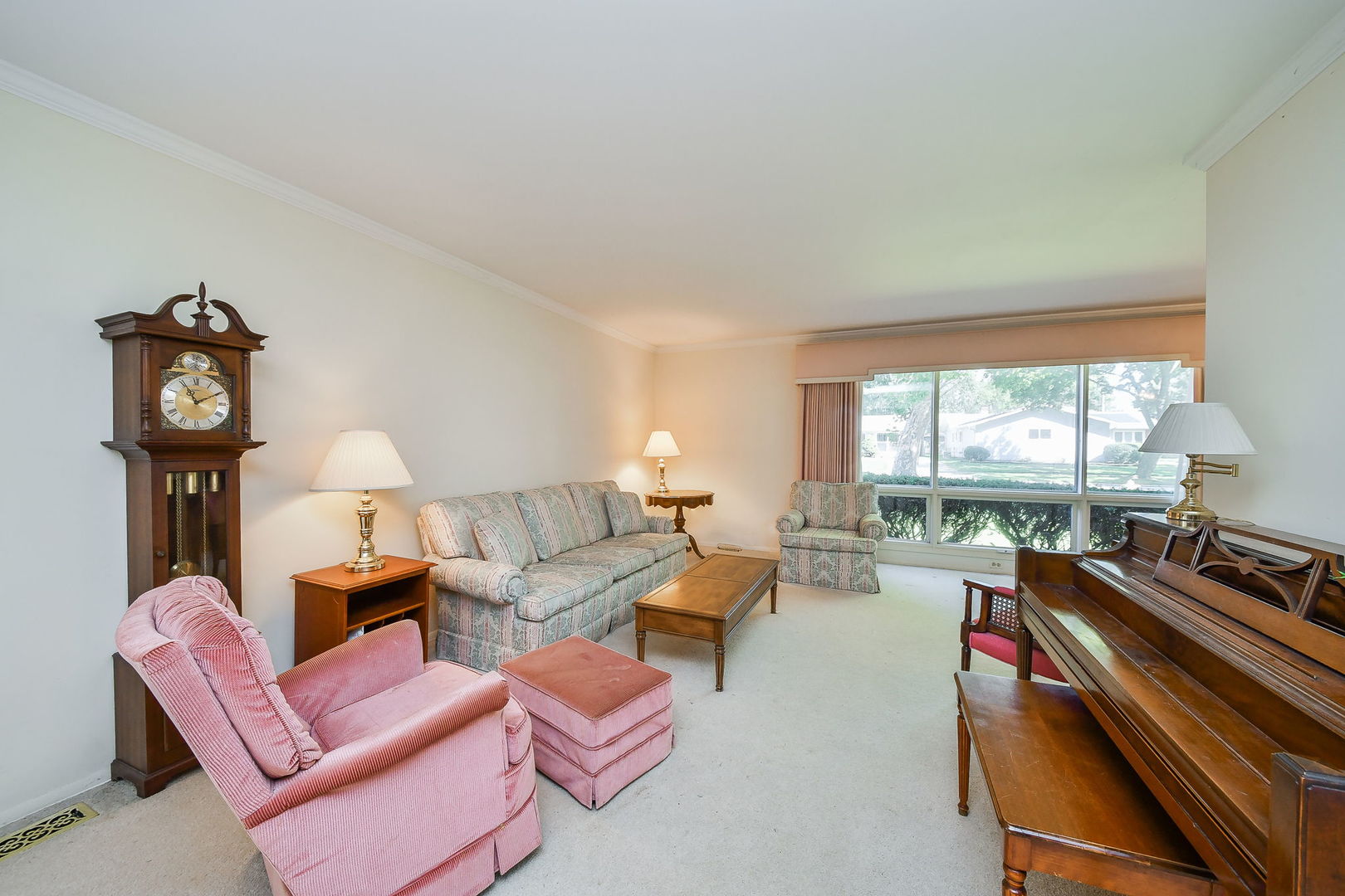 319 W Edson Place, Lombard, IL 60148