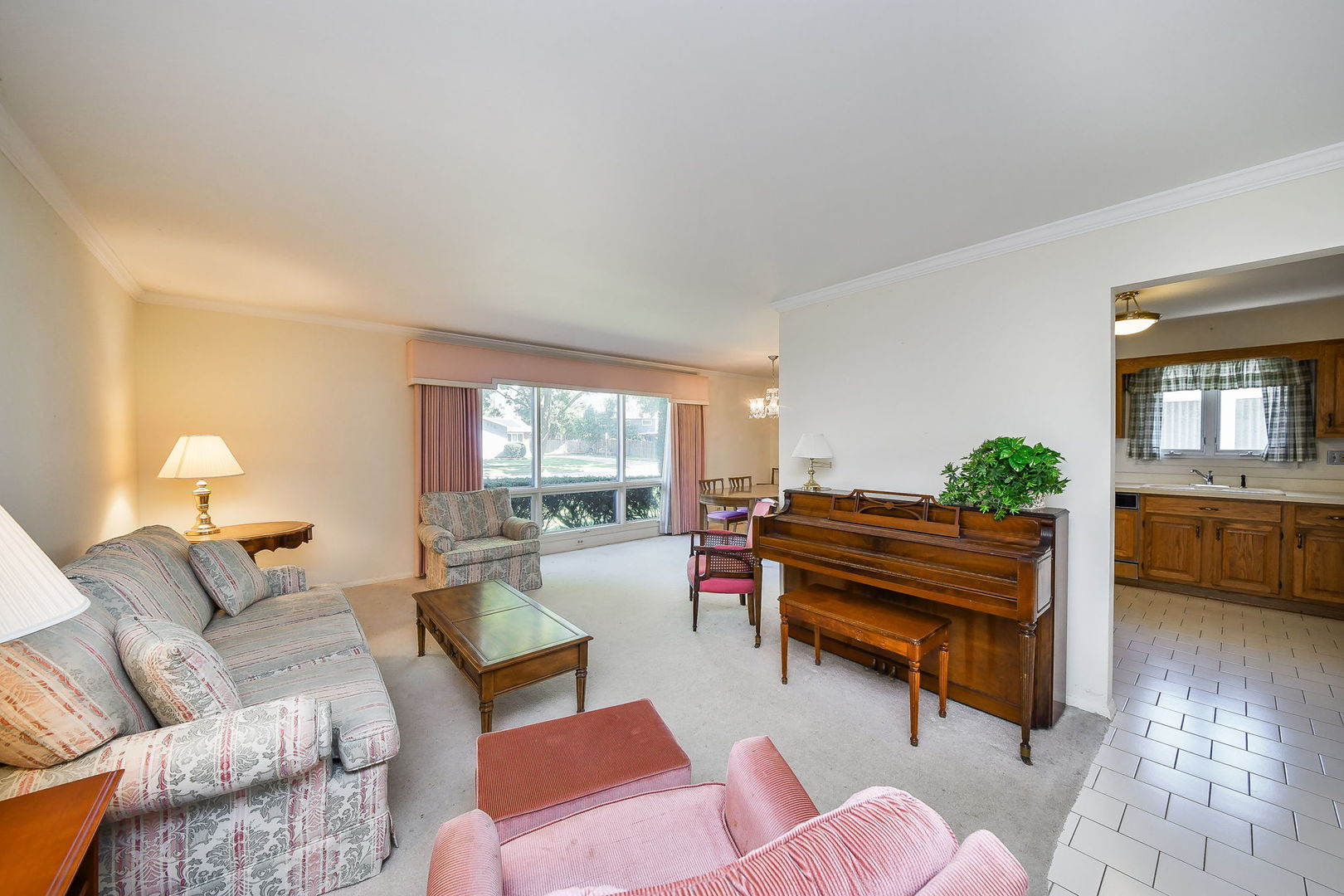 319 W Edson Place, Lombard, IL 60148