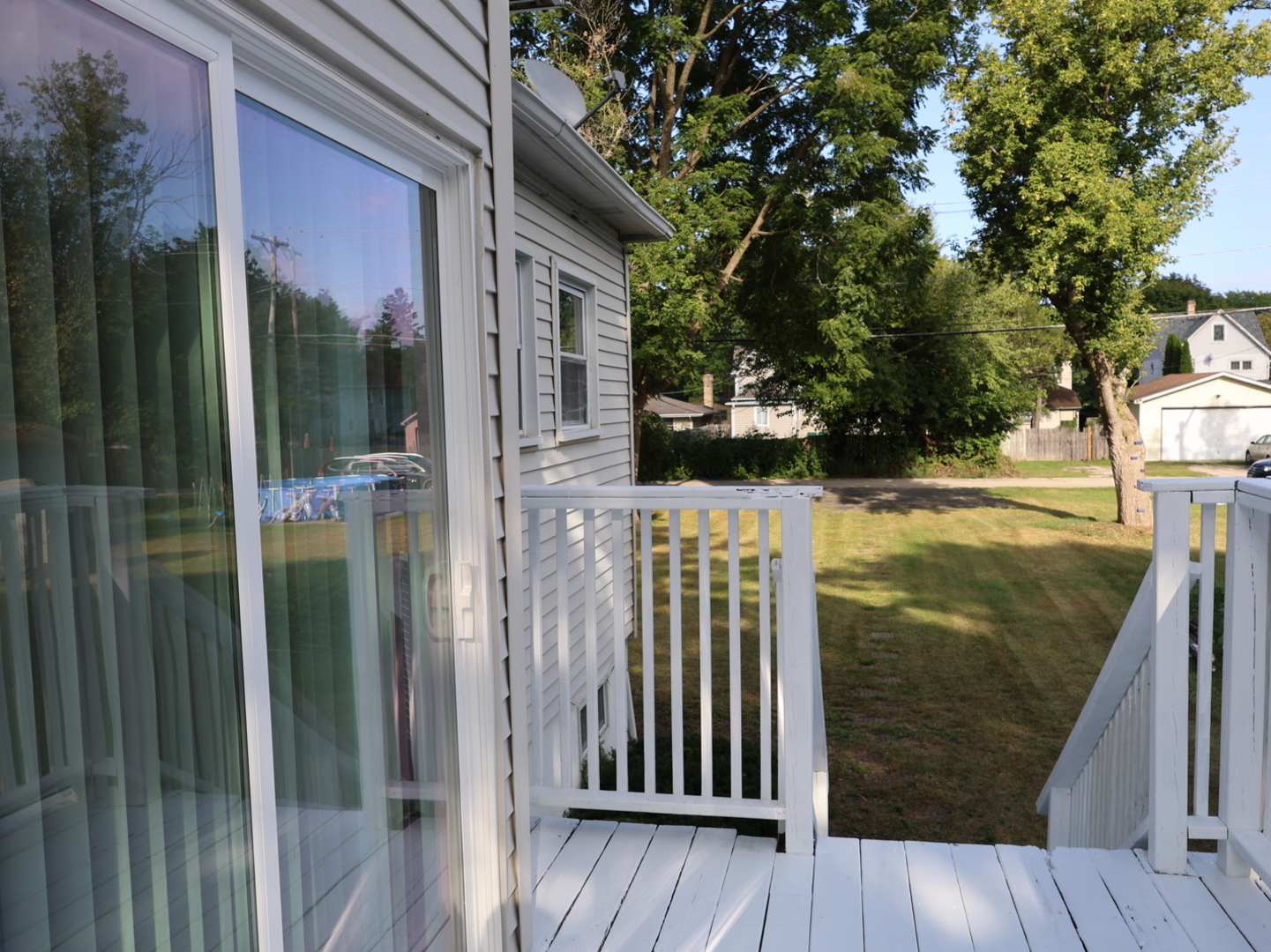2911 EMMAUS Avenue, Zion, IL 60099