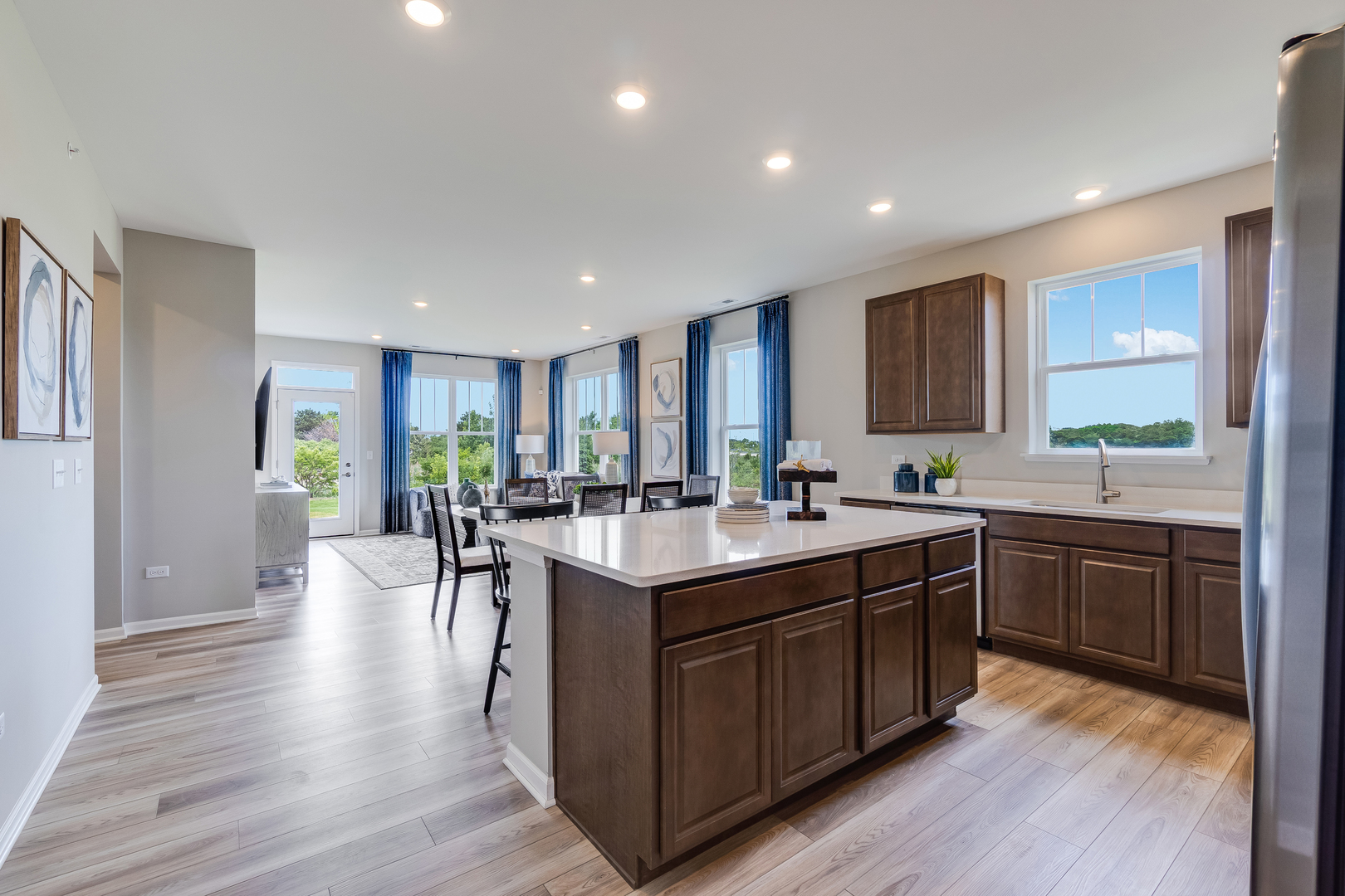 12255 Barcroft Circle, Huntley, IL 60142