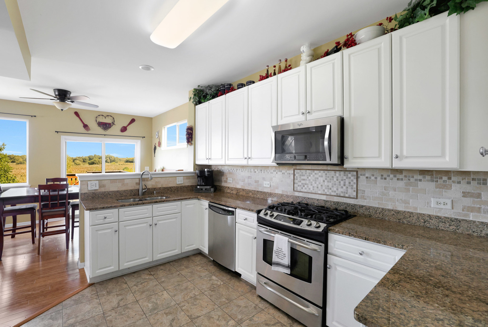 1851 S Hamlin Lane, Round Lake, IL 60073