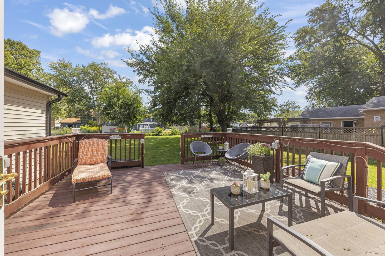 9217 Lynwood Drive, Oak Lawn, IL 60453
