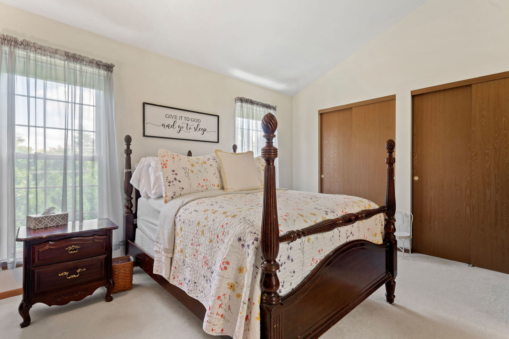 7833 Darien Lake Drive, Darien, IL 60561