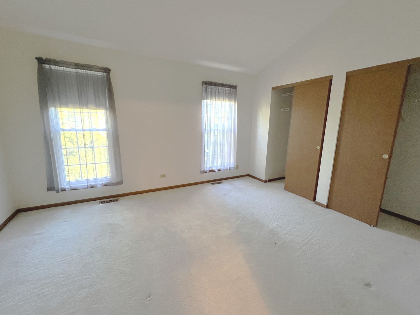 7833 Darien Lake Drive, Darien, IL 60561