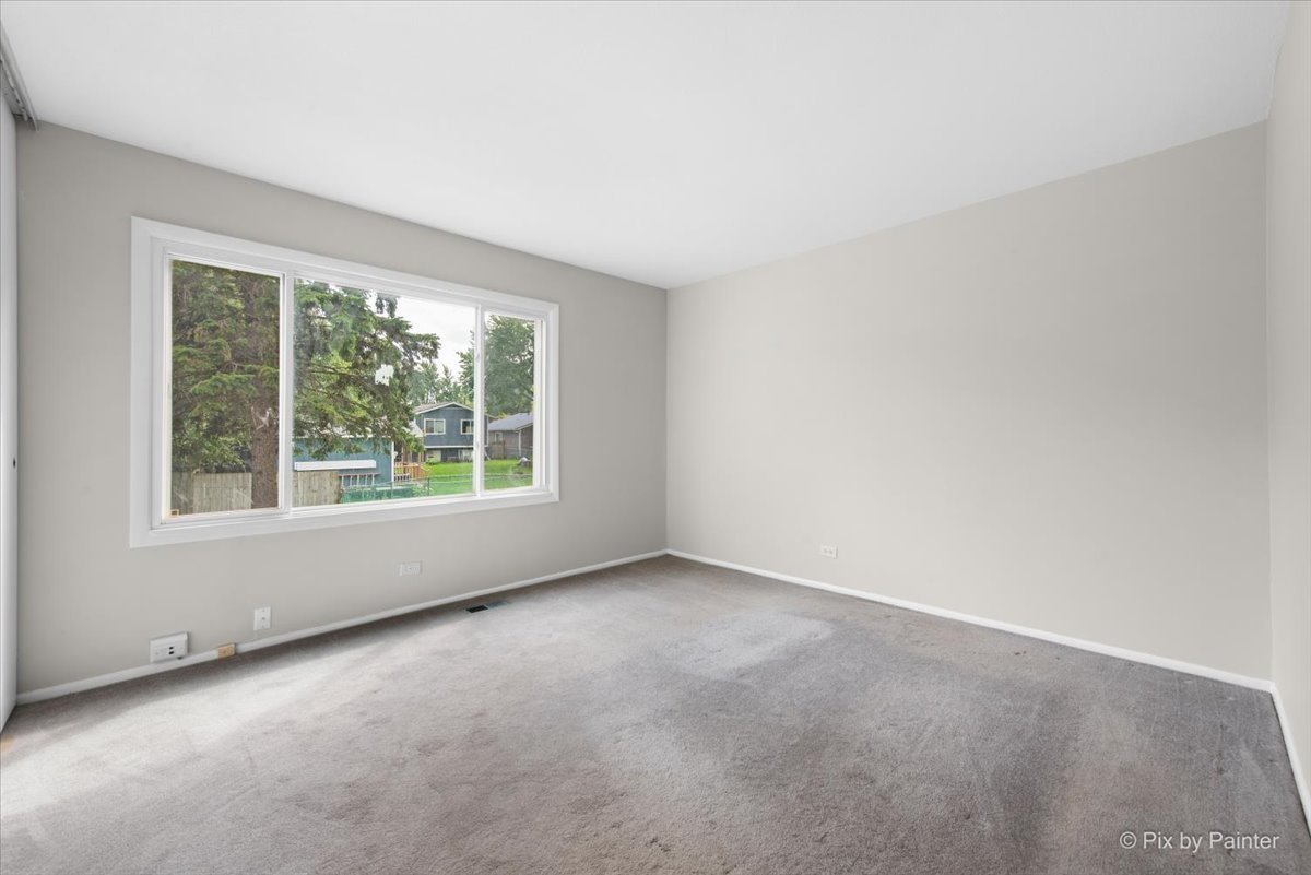 1607 W Celebrity Circle, Hanover Park, IL 60133