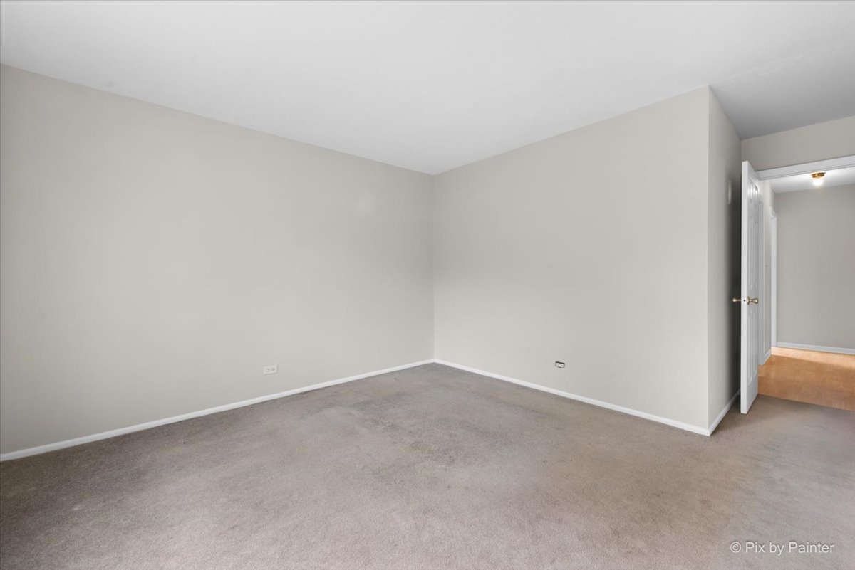 1607 W Celebrity Circle, Hanover Park, IL 60133