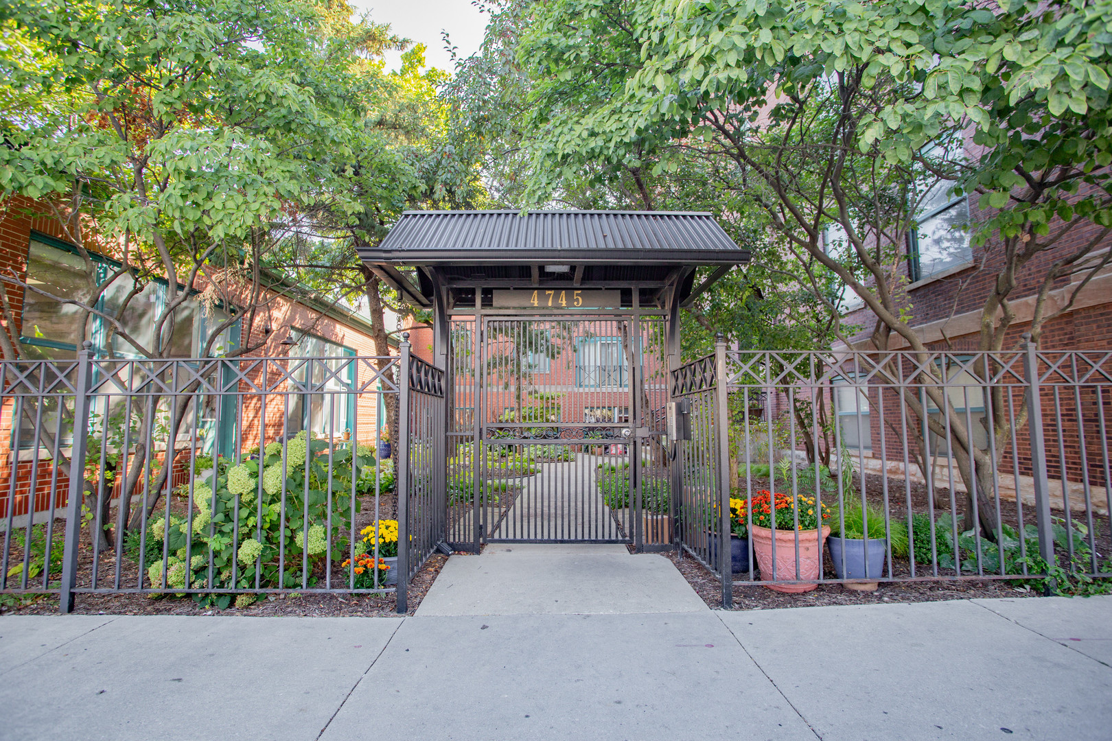 4745 N Ravenswood Avenue #210, Chicago, IL 60640