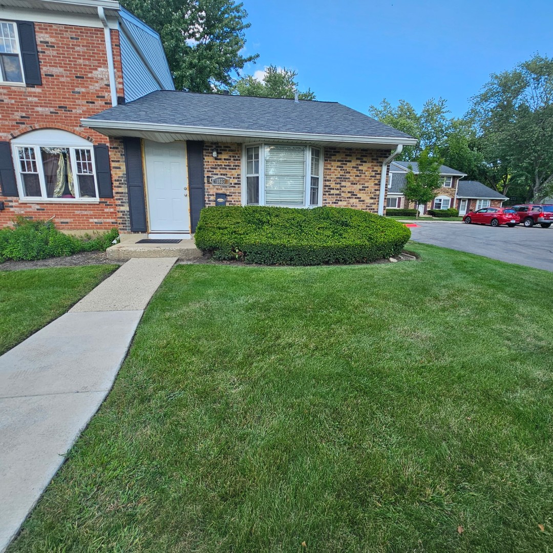 1835 Mckool Avenue, Streamwood, IL 60107