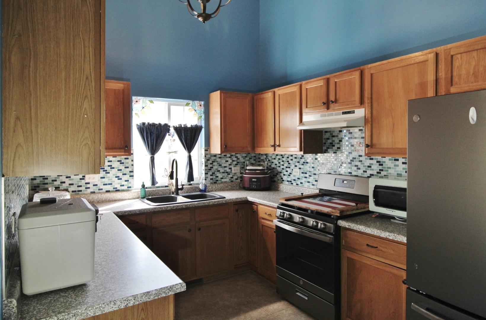 2005 Mountain Road, Morris, IL 60450