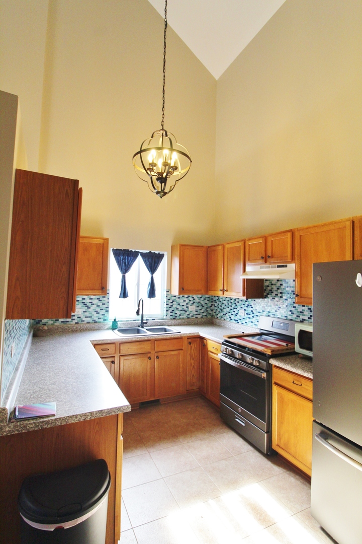 2005 Mountain Road, Morris, IL 60450