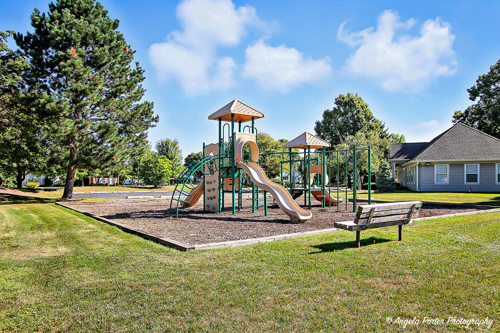 17687 W Running Creek Court, Gurnee, IL 60031