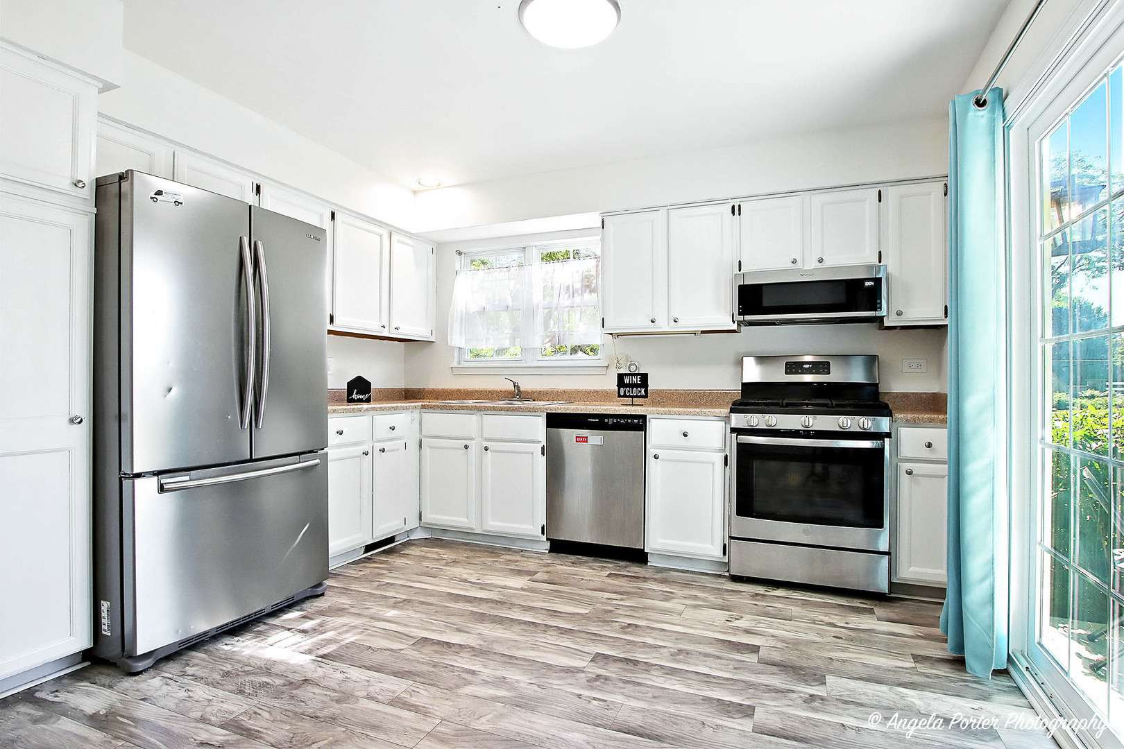 17687 W Running Creek Court, Gurnee, IL 60031
