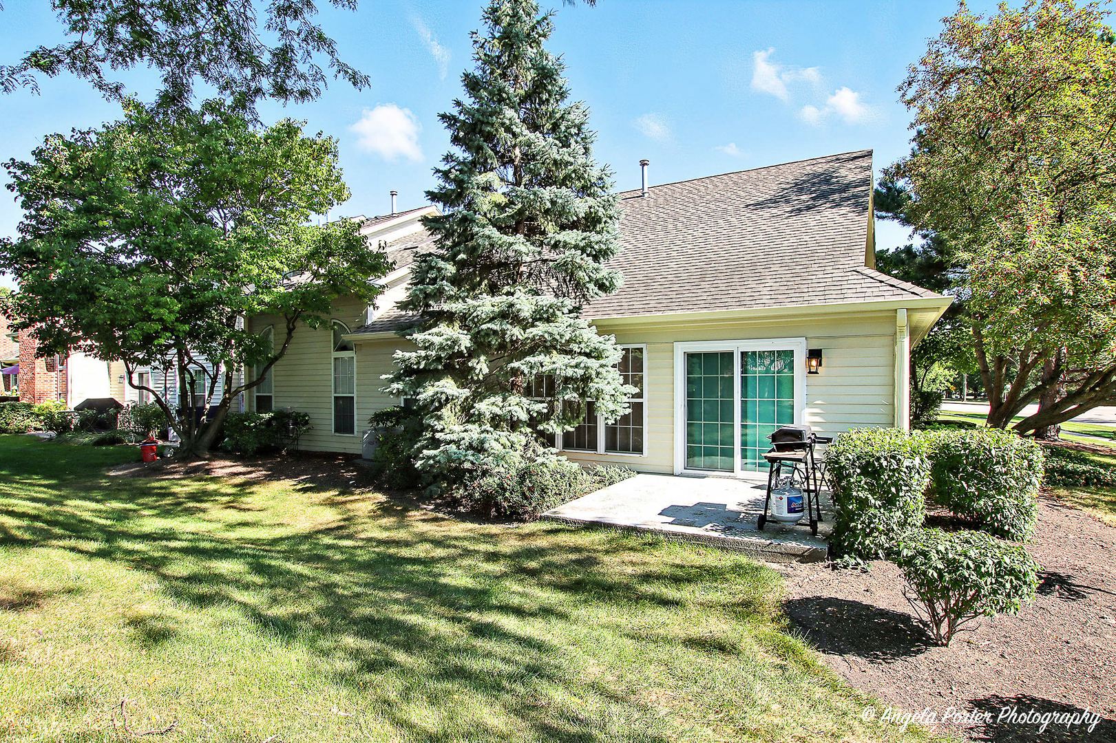 17687 W Running Creek Court, Gurnee, IL 60031