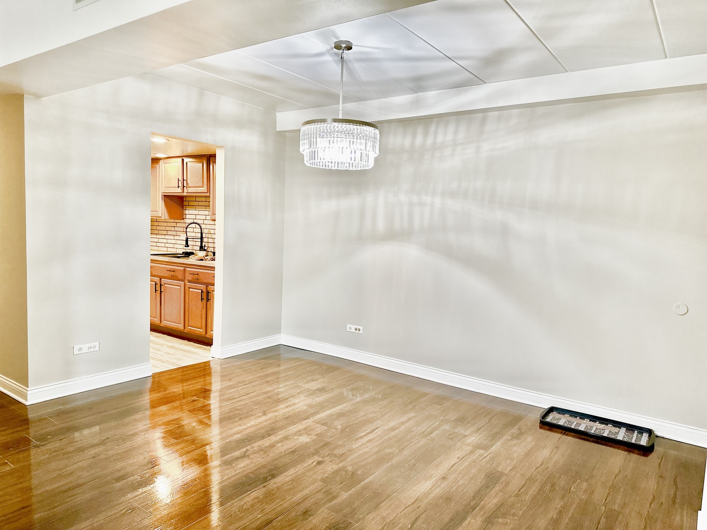 3240 N Manor Drive #130, Lansing, IL 60438